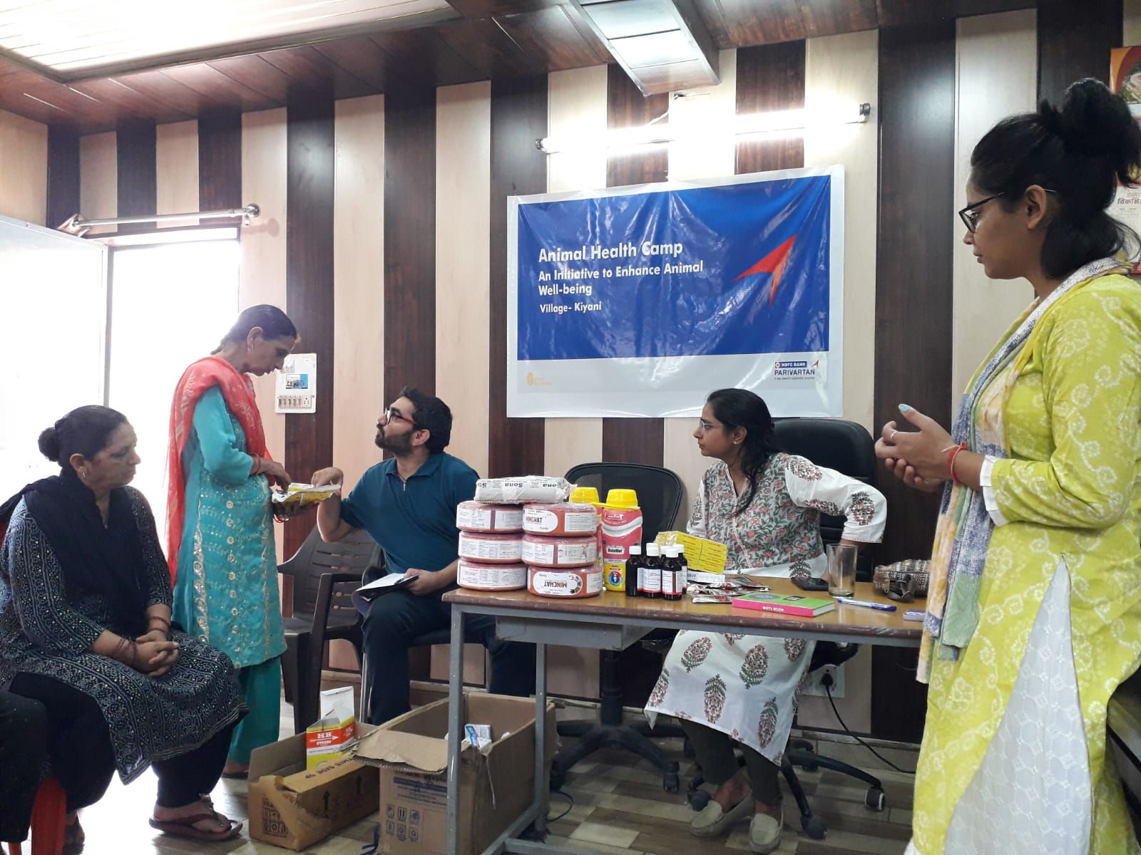 आश्रय फाउंडेशन और एचडीएफसी बैंक परिवर्तन के तत्वावधान  में ‘समग्र ग्रामीण विकास कार्यक्रम’ का आयोजन