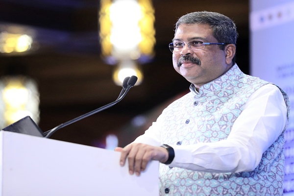 नई दिल्ली: केंद्रीय शिक्षा मंत्री धर्मेंद्र प्रधान ने राष्ट्रीय प्रशिक्षुता और प्रशिक्षण योजना के दूसरे चरण के पोर्टल का शुभारम्‍भ किया 