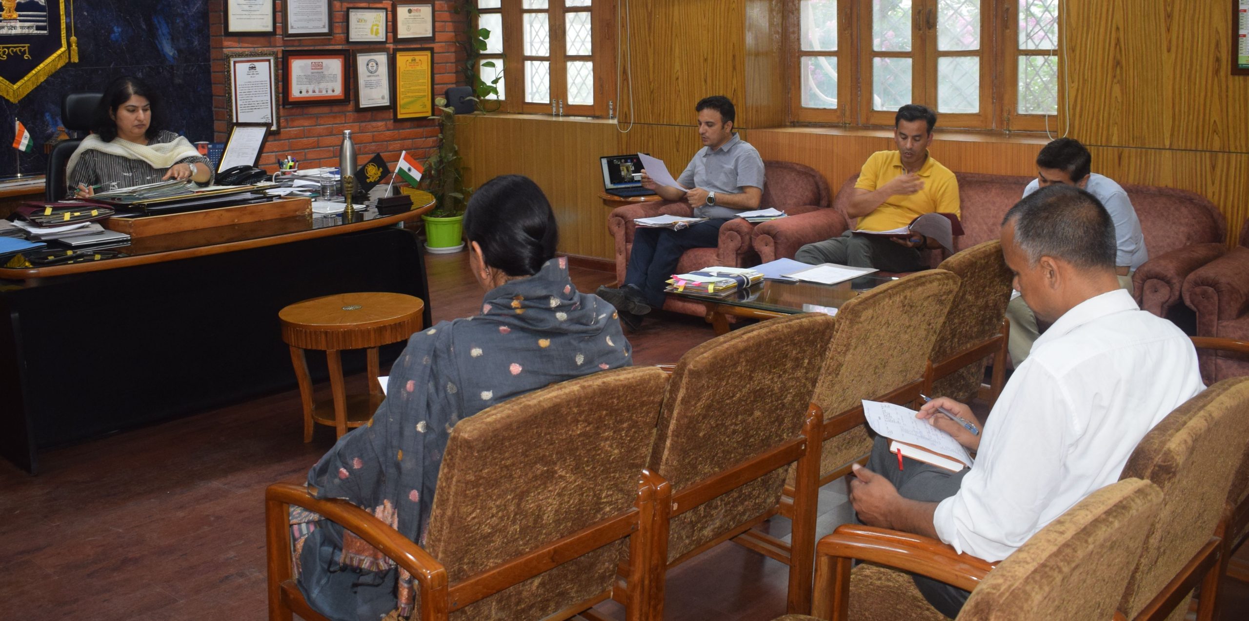 वनाधिकार अधिनियम की जिलास्तरीय समिति की बैठक का आयोजन, उपायुक्त तोरुल एस रवीश की अध्यक्षता में किया गया बैठक