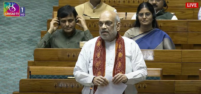 ‘नैसर्गिक आपत्तीची पूर्वसूचना देऊनही केरळ सरकारनं प्रतिबंधात्मक उपाय केले नाही’