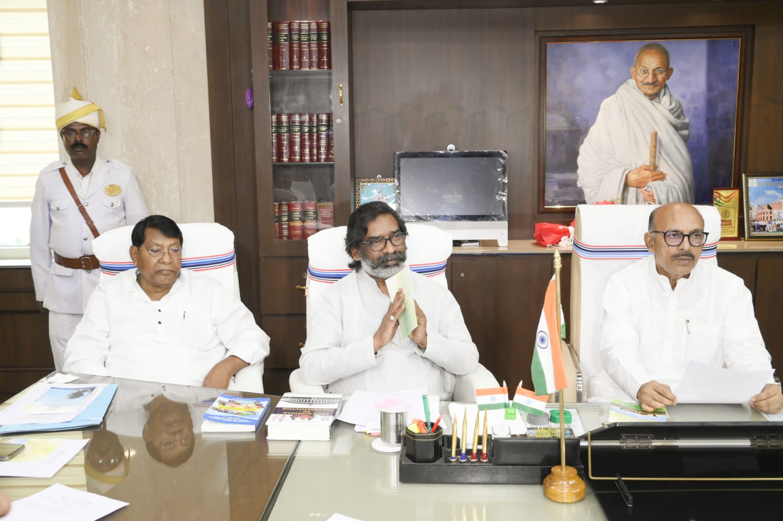 राज्य सरकार सभी सरकारी अस्पतालों को मरम्मत और रखरखाव के लिए प्रतिवर्ष 5 करोड़ रुपए तक की राशि देगी