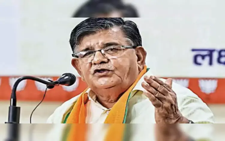 দিনজোৰা কাৰ্যসূচীৰে বৰপেটা জিলা ভ্ৰমণ ৰাজ্যপাল গুলাব চান্দ কাটাৰীয়াৰ