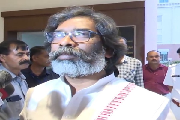 Jharkhand CM Hemant Soren Announces ₹2 Lakh Ex-Gratia for Families of Howrah-Mumbai Train Accident Victims