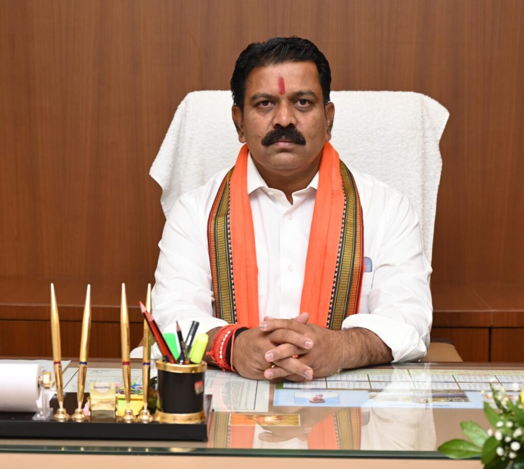 उप मुख्यमंत्री विजय शर्मा ने बालोद में एक तहसीलदार और एक थाना प्रभारी को निलंबित कर दिया है