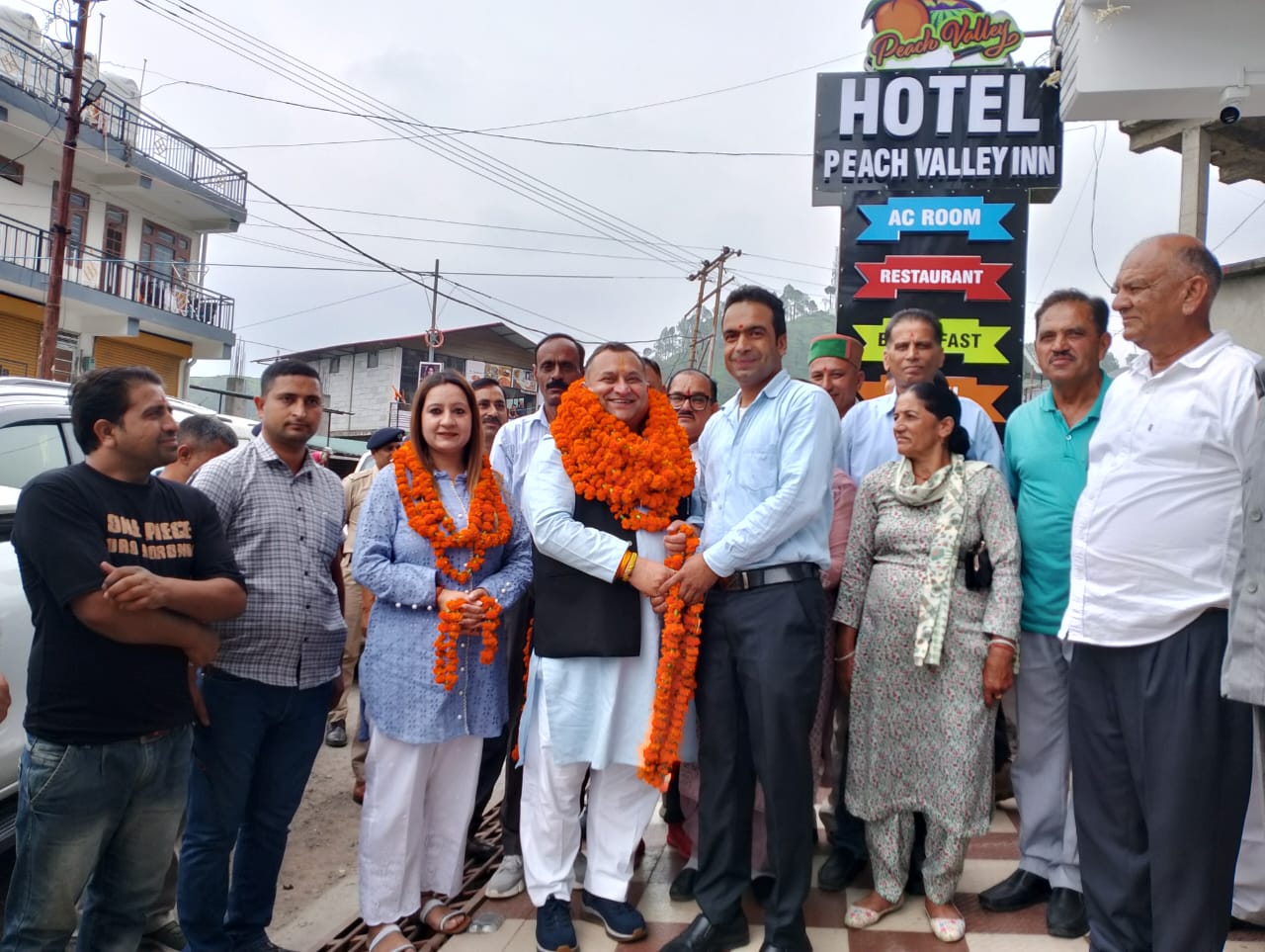 राजगढ़ क्षेत्र आड़ू उत्पादन के लिए उत्तर भारत में प्रसिद्ध- उपाध्यक्ष विनय कुमार