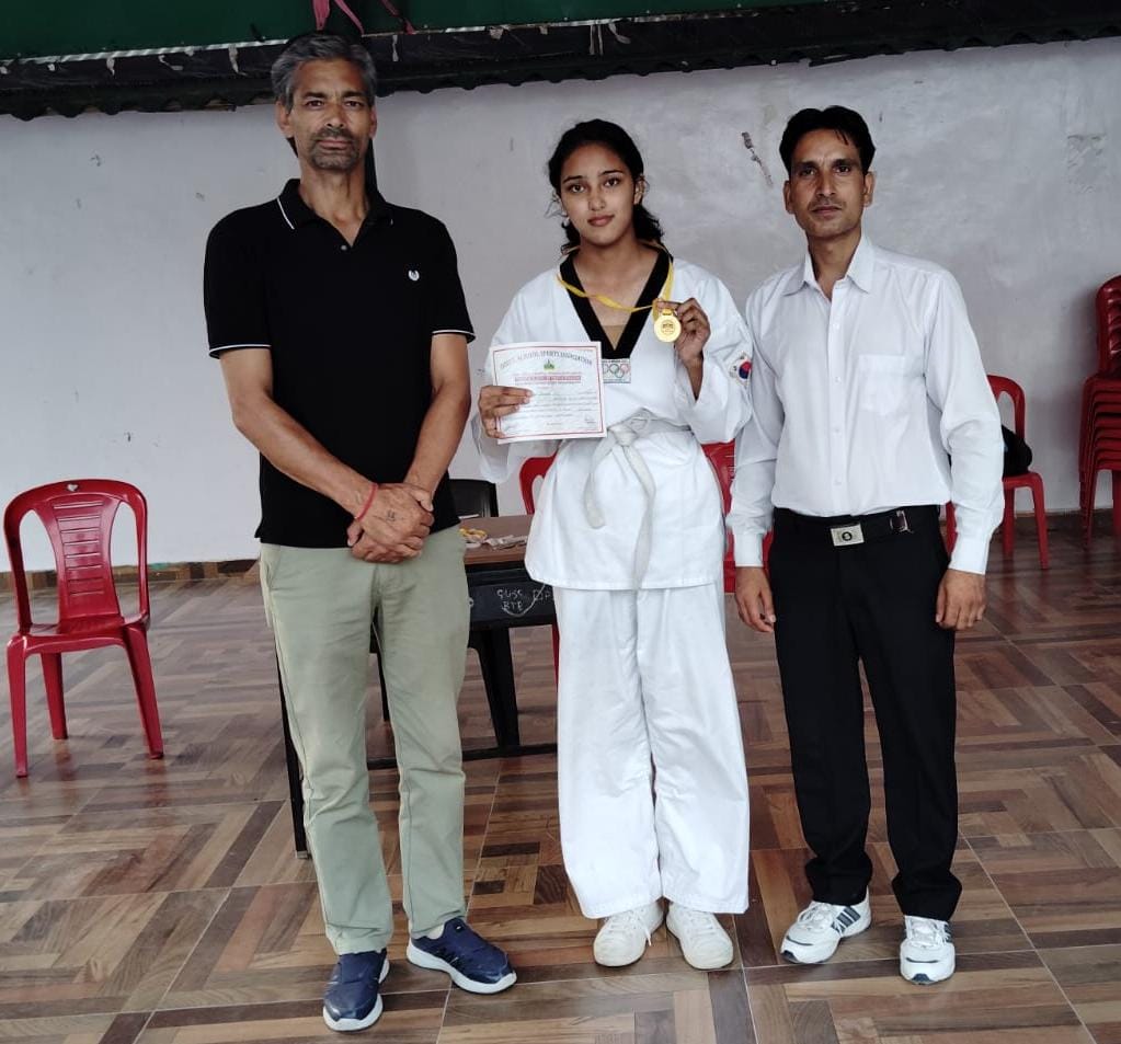 छात्रा आँचल भंगालिया का चयन राज्यस्तरीय ताइक्वांडो खेल प्रतियोगिता के लिए हो गया