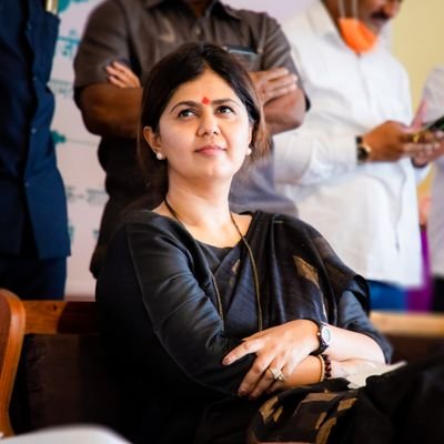 आमदार पंकजा मुंडे आपल्याबाबत खोटी बातमी चालवणाऱ्या खासगी वृत्तवाहिनीवर अब्रू नुकसानीचा करणार दावा