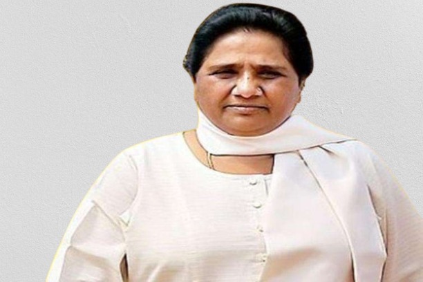 बसपा प्रमुख मायावती ने तमिलनाडु में पार्टी के प्रदेश अध्‍यक्ष के. आर्म्‍सट्रांग की हत्‍या की सीबीआई जांच की मांग की
