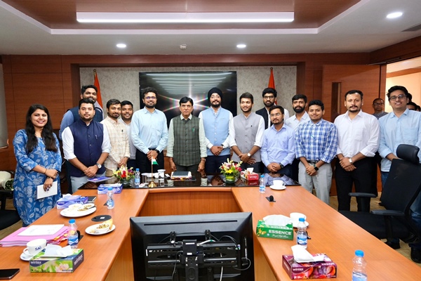 Union Minister Dr. Mansukh Mandviya held an insightful interaction with the National Youth and National Service Scheme Awardees