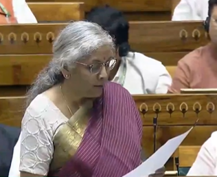 साडेचार टक्के वित्तीय तुटीचं लक्ष्य गाठण्यासाठी सरकार प्रयत्नशील – अर्थमंत्री निर्मला सीतारामन