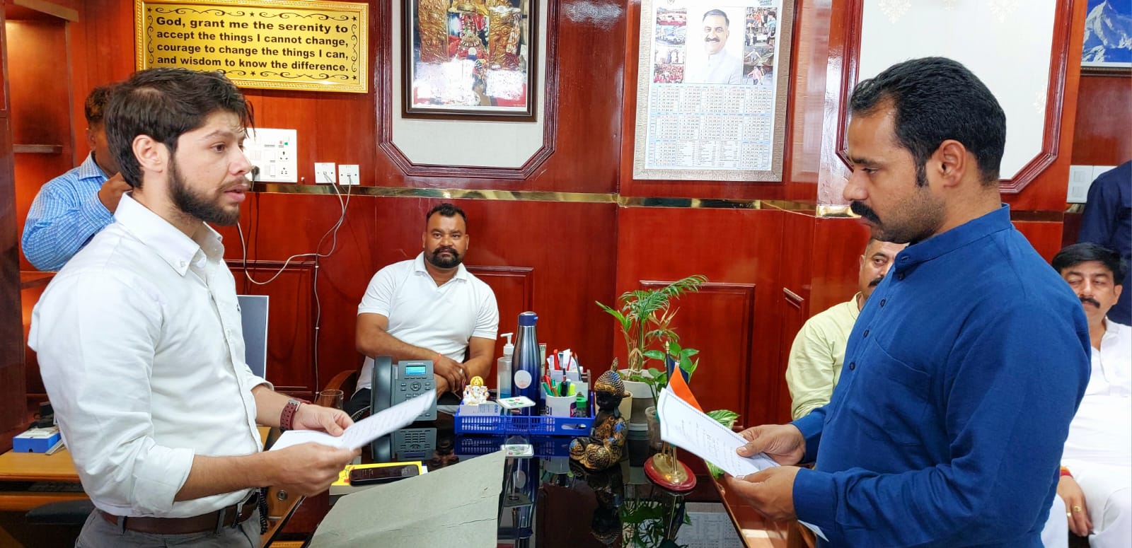 सुमित कुमार ने पंचायत राज समिति ऊना के उपाध्यक्ष के तौर पर पद एवं गोपनीयता की शपथ ग्रहण की