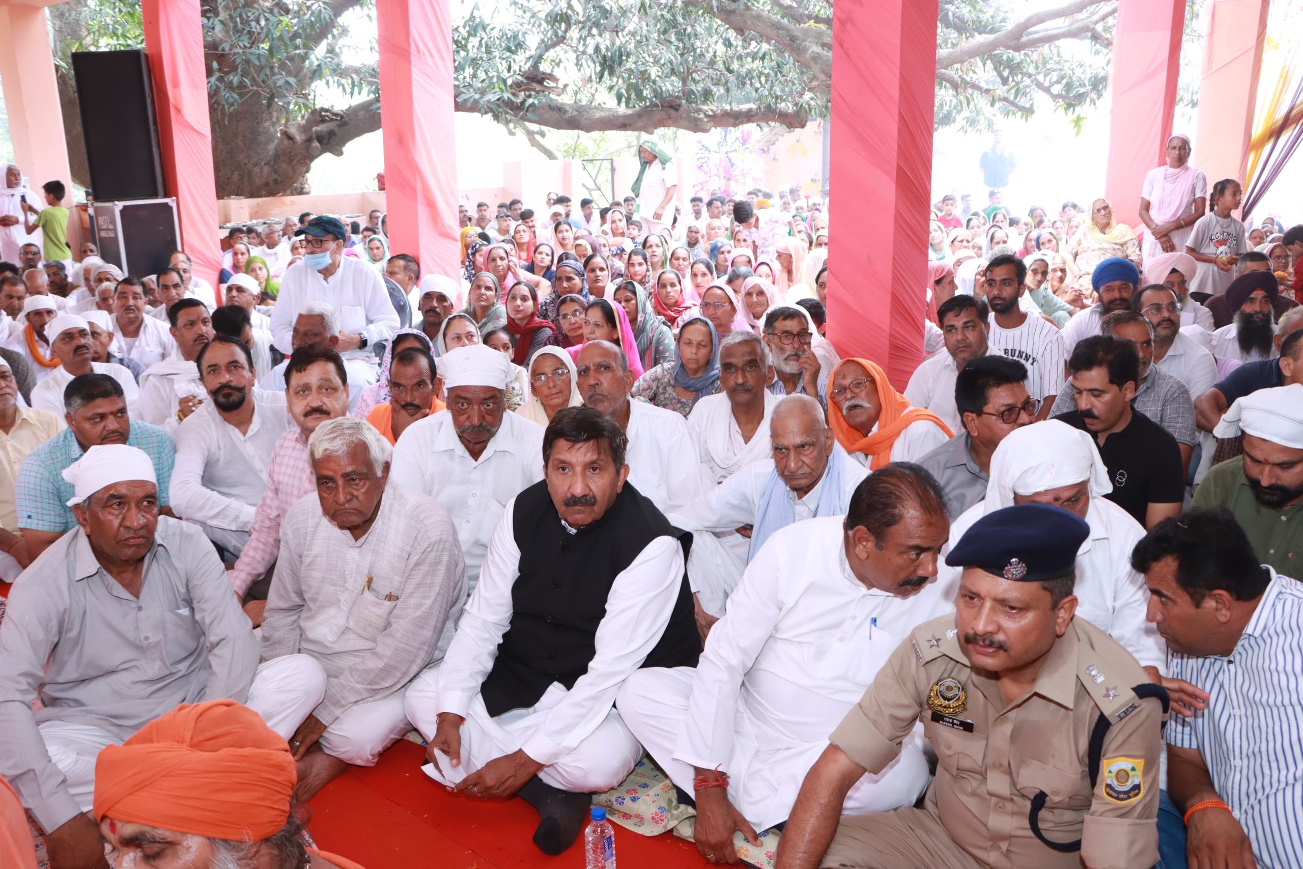उपमुख्यमंत्री मुकेश अग्निहोत्री ने कहा कि राजनीति में जनसेवा और जन कल्याण ही उनका ध्येय है