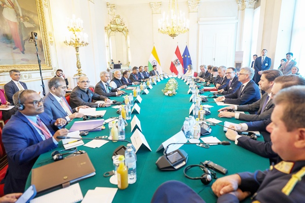 PM Modi, Austrian Chancellor address Indian and Austrian CEOs at round table business meeting in Vienna