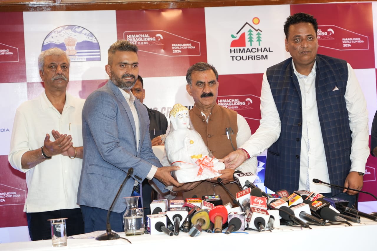 मुख्यमंत्री ठाकुर सुखविंद्र सिंह सुक्खु ने विश्व पैराग्लाडिंग कप-2024 की आधिकारिक वेबसाइट का  शुभारंभ किया