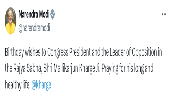 प्रधानमंत्री नरेंद्र मोदी यांनी काँग्रेसचे अध्यक्ष मल्लिकार्जुन खरगे यांच्या वाढदिवसानिमित्त शुभेच्छा दिल्या