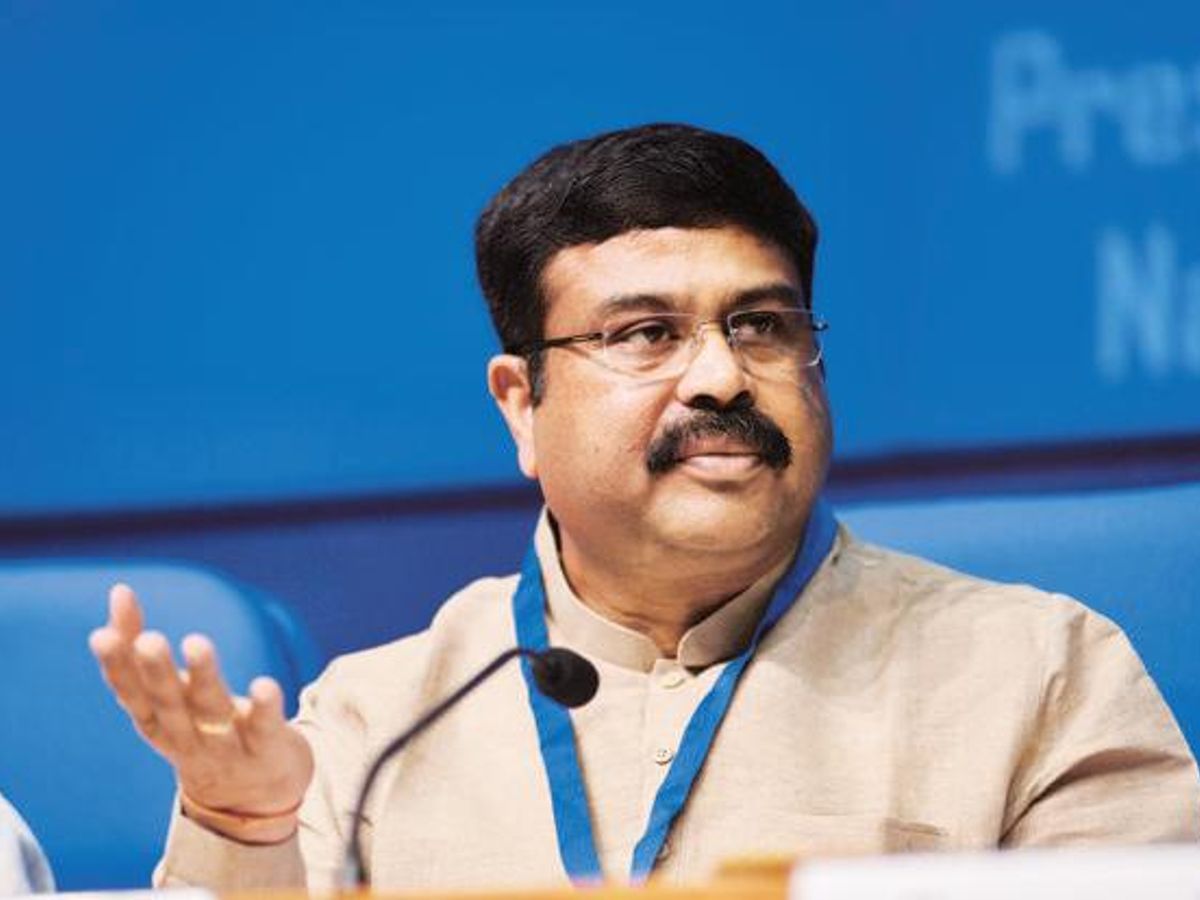 নতুন শিক্ষানীতিয়ে শিক্ষার্থীসকলৰ মাজত ভাৱাদৰ্শ সৃষ্টি তথা গোলকীয়ভাৱে দায়িত্বশীল নাগৰিক গঢ়ি তোলাৰ লক্ষ্য আগত ৰাখিছেঃ ধর্মেন্দ্র প্রধান