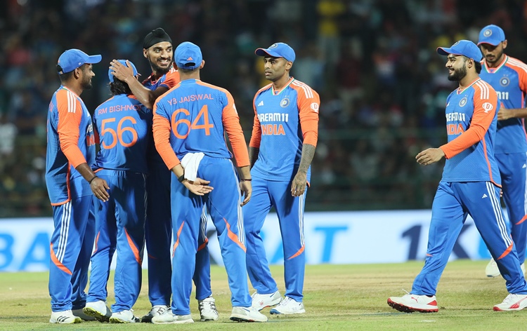 2nd T20I: Sri Lanka set target of 162 runs before India at Pallekele