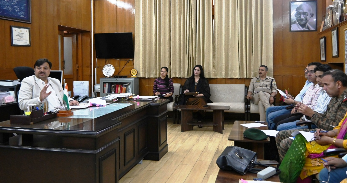 उपायुक्त शिमला अनुपम कश्यप की अध्यक्षता में  जिला स्तरीय इंटर एंजेंसी समूह की बैठक का आयोजन किया गया