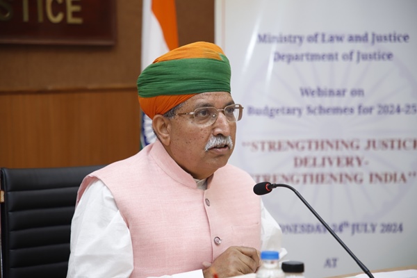 कानून एवं न्याय मंत्री अर्जुन राम मेघवाल ने कहा- केंद्रीय बजट 2024-25 समाज के हर वर्ग को लाभ पहुंचाकर विकसित भारत का मार्ग प्रशस्त करेगा
