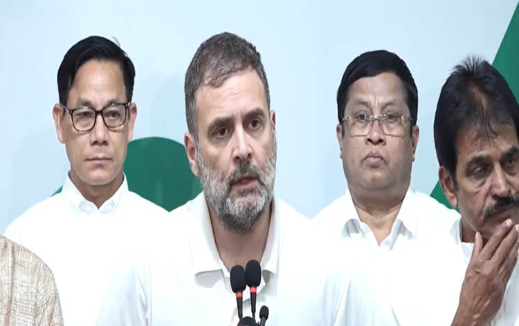 Rahul Gandhi concludes his one-day visit to Manipur
