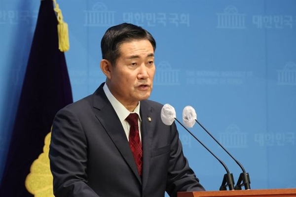 South Korea must be ready to face North Korea: Defence Minister