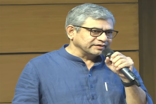 १२ नव्या ग्रीनफील्ड औद्योगिक स्मार्ट सिटींना केंद्रीय मंत्रिमंडळाची मंजुरी