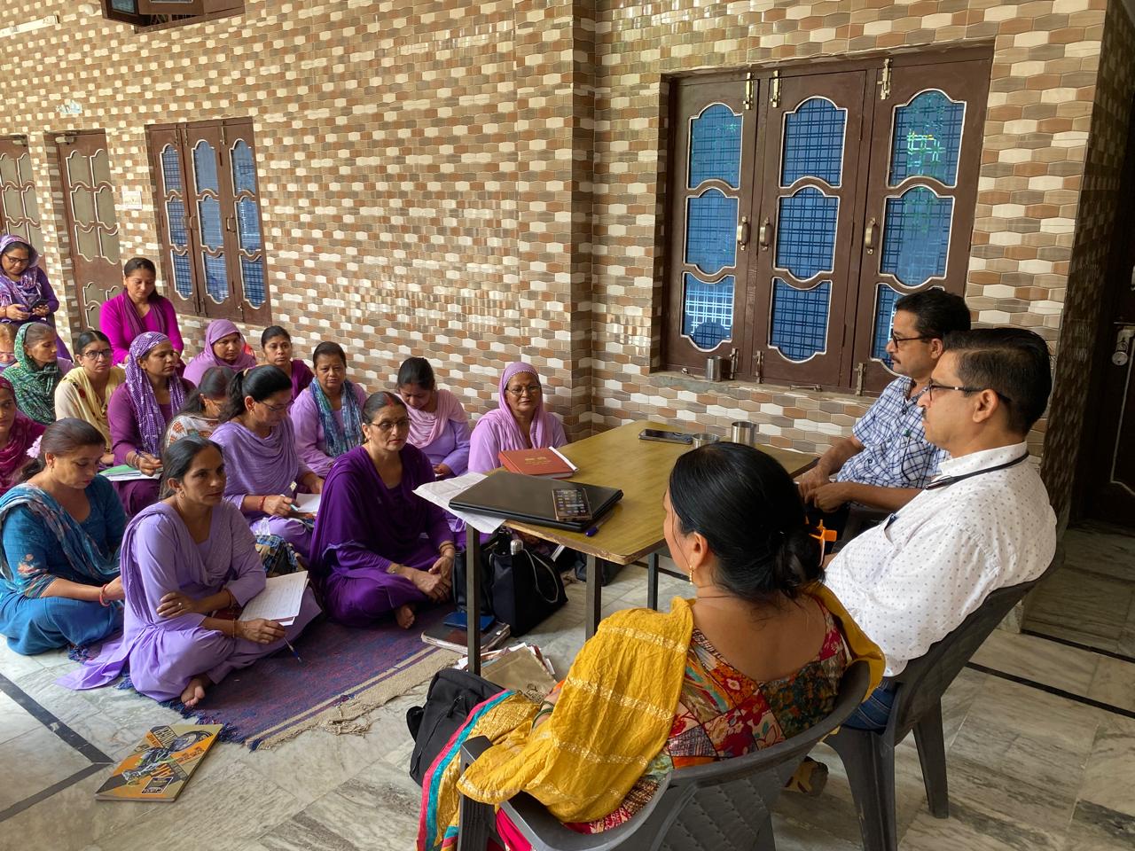 महिलाओं को समान अधिकार से विकसित होता है समाज
