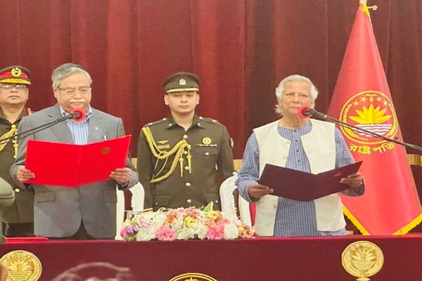 बांग्लादेश में अंतरिम सरकार की जिम्मेदारी संभालने पर प्रोफेसर मुहम्मद यूनुस को प्रधानमंत्री नरेंद्र मोदी ने दी शुभकामनाएं 