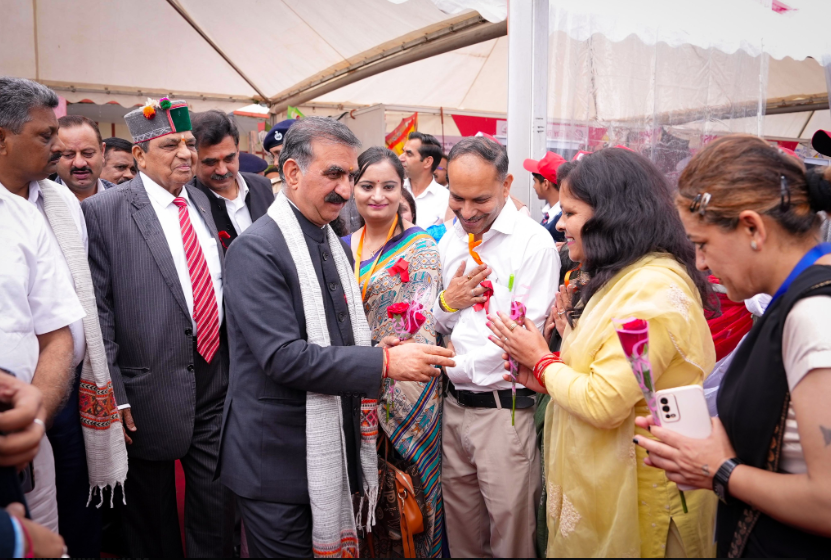 सीएम ने HIV/AIDS जागरूकता और स्वास्थ्य जांच अभियान की शुरुआत की