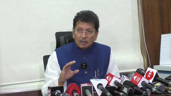 बदलापूर प्रकरणाच्या चौकशी समितीचा प्राथमिक अहवाल महाराष्ट्र शासनाला सादर