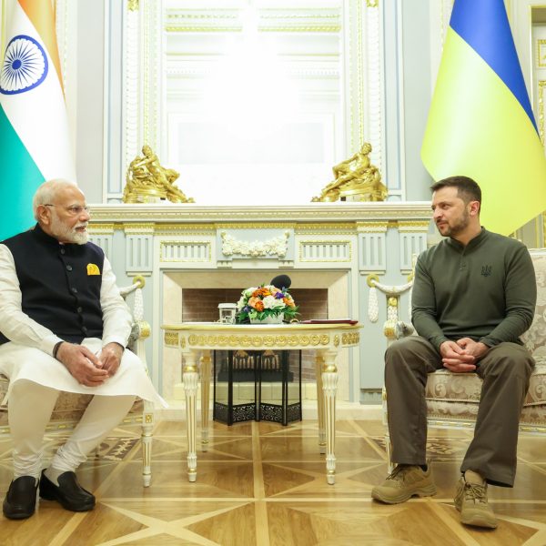 युक्रेन शांतिपरिषदेची दुसरी फेरी भारतात घेण्याचा वोलोदिमीर झेलेन्सकी यांचा प्रस्ताव