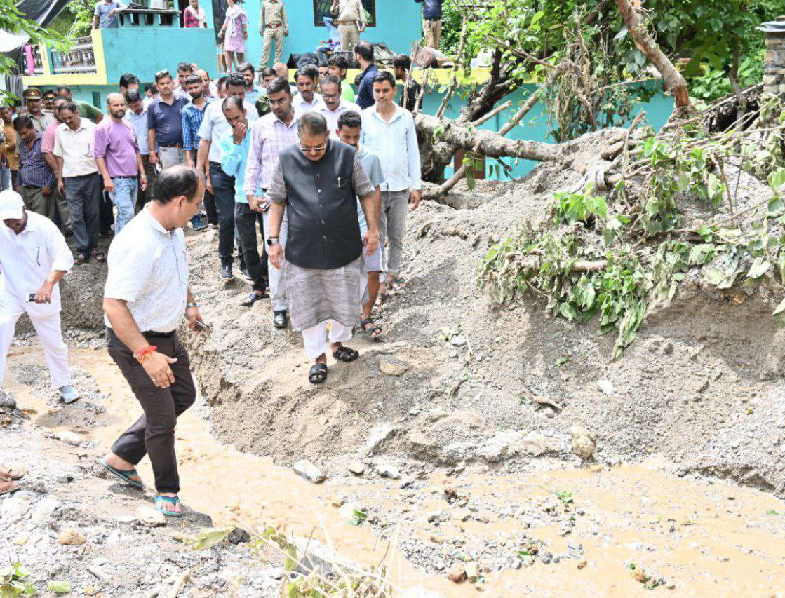 उत्तराखंड के कृषि मंत्री गणेश जोशी ने देहरादून के मालदेवता और सेरकी के आपदा प्रभावित क्षेत्रों का किया दौरा