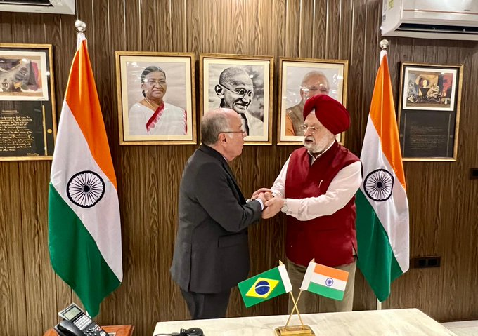 भारत आणि ब्राझील यांच्यात हायड्रोकार्बन आधारित ऊर्जा भागीदारीबद्दल सकारात्मक चर्चा