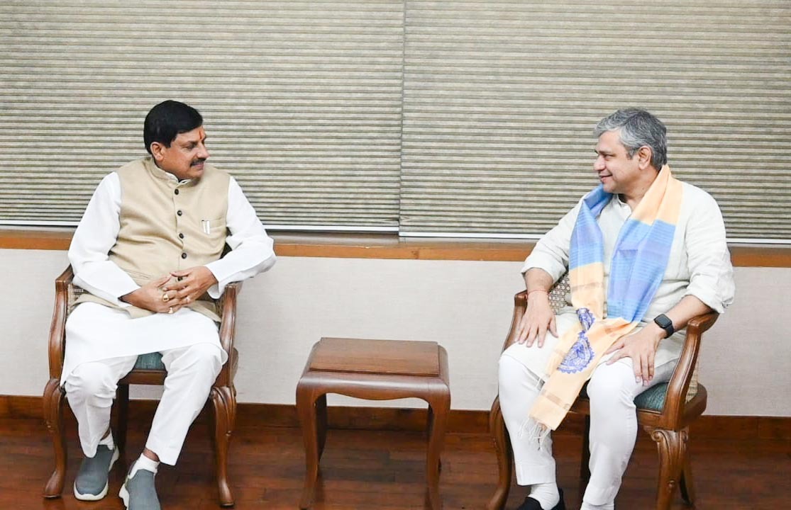 मुख्यमंत्री डॉ. मोहन यादव ने दिल्ली में केंद्रीय मंत्रियों से मुलाकात कर विकास से जुड़े विषयों पर चर्चा की