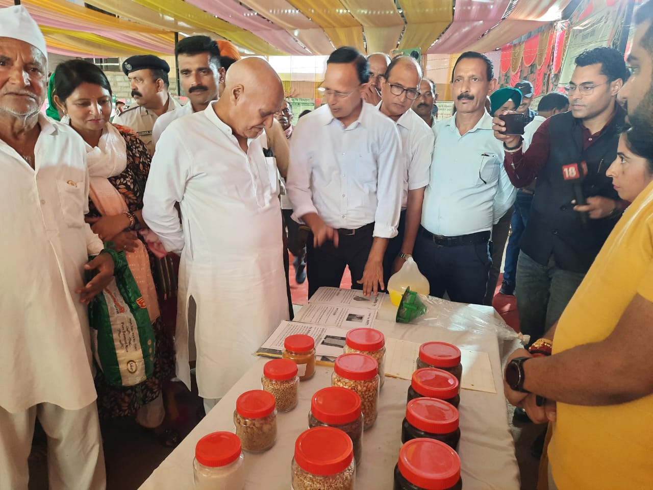 गेहूंँ को 40 रुपए प्रति किलो के समर्थन मूल्य पर खरीदेगी सरकारः प्रो. चंद्र कुमा