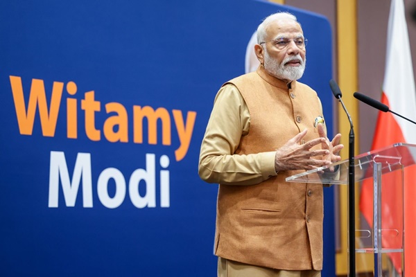 PM Modi to hold delegation level talks with his Polish counterpart Donald Tusk in Warsaw today