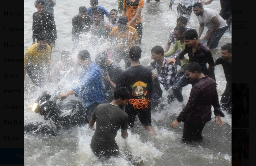 लखनऊ के गोमतीनगर में बारिश के बाद युगल से अभद्रता मामले में मुख्यमंत्री योगी आदित्यनाथ सख्त