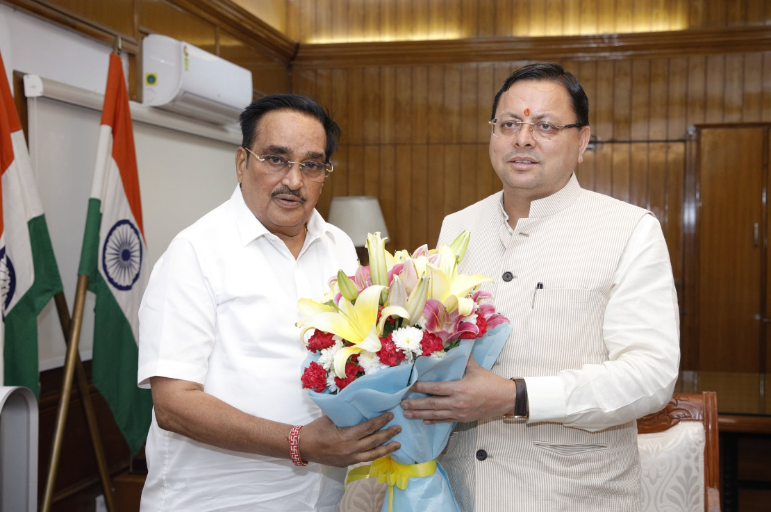 मुख्यमंत्री पुष्कर सिंह धामी ने केन्द्रीय जल शक्ति मंत्री सी.आर. पाटिल से की मलाकात