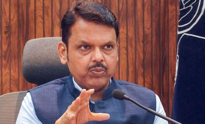 महाराष्‍ट्र के उप-मुख्‍यमंत्री ने बदलापुर यौन उत्पीड़न मामले की जांच के लिए विशेष दल का गठन किया