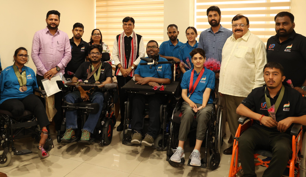 खेल मंत्री मनसुख मांडविया ने विश्व बोकिया चैलेंजर प्रतियोगिता में भाग लेने वाले भारतीय एथलीटों से मुलाकात की