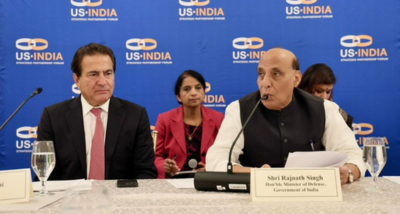 भारत क्षमता निर्माण के लिए रक्षा क्षेत्रों और औद्योगिक भागीदारी के लिए अमरीका के साथ मिलकर काम करने को तैयार: रक्षा मंत्री राजनाथ सिंह