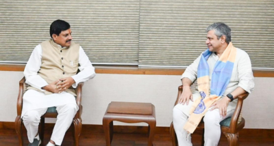 मुख्यमंत्री डॉ. मोहन यादव ने केंद्रीय रेल मंत्री अश्विनी वैष्णव से उज्जैन और दिल्ली के बीच वंदे-भारत स्लीपर ट्रेन शुरू करने का अनुरोध किया