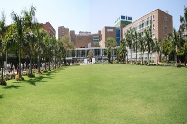 Delhi Hospitals Gear Up for Diwali with Special Arrangements for Fire Accident Patients