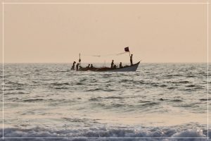 અમરેલીના જાફરાબાદના દરિયામાં ગુમ થયેલા ત્રણ માછીમારોના  મૃતદેહ મળ્યા હતાં,  હજુ 8  લાપતા