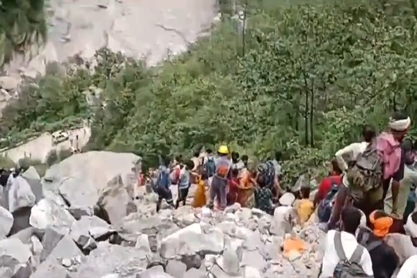 Relief and rescue operations continue in Uttarakhand to evacuate stranded pilgrims at Kedarnath Dham