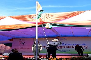 स्‍वतंत्रता दिवस पर काठमांडू स्थित भारतीय दूतावास में राजदूत ने राष्ट्रीय ध्वज फहराया