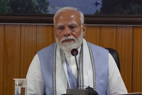 संपूर्ण देश आणि केंद्र सरकार वायनाड इथल्या भूस्खलनानं बाधित लोकांच्या पाठीशी उभा असल्याचं प्रधानमंत्र्यांचं प्रतिपादन
