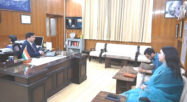 गत वर्ष आपदा से प्रभावितों के लिए जारी विशेष राहत पैकेज को लेकर की गई बैठक