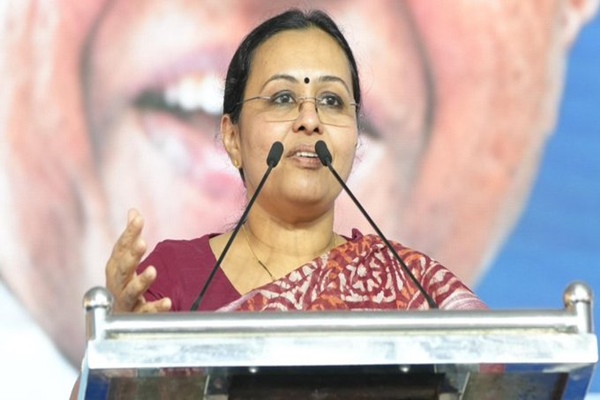 केरल की स्वास्थ्य मंत्री वीना जॉर्ज ने की मीडिया से अपील- वायनाड भूस्खलन की त्रासदी से बचाए गए बच्चों से जानकारी न लें