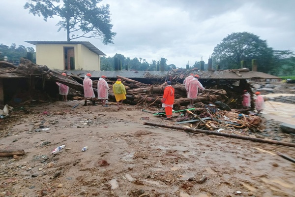 Kerala: Death toll rises to 281, over 180 injured in Wayanad landslides